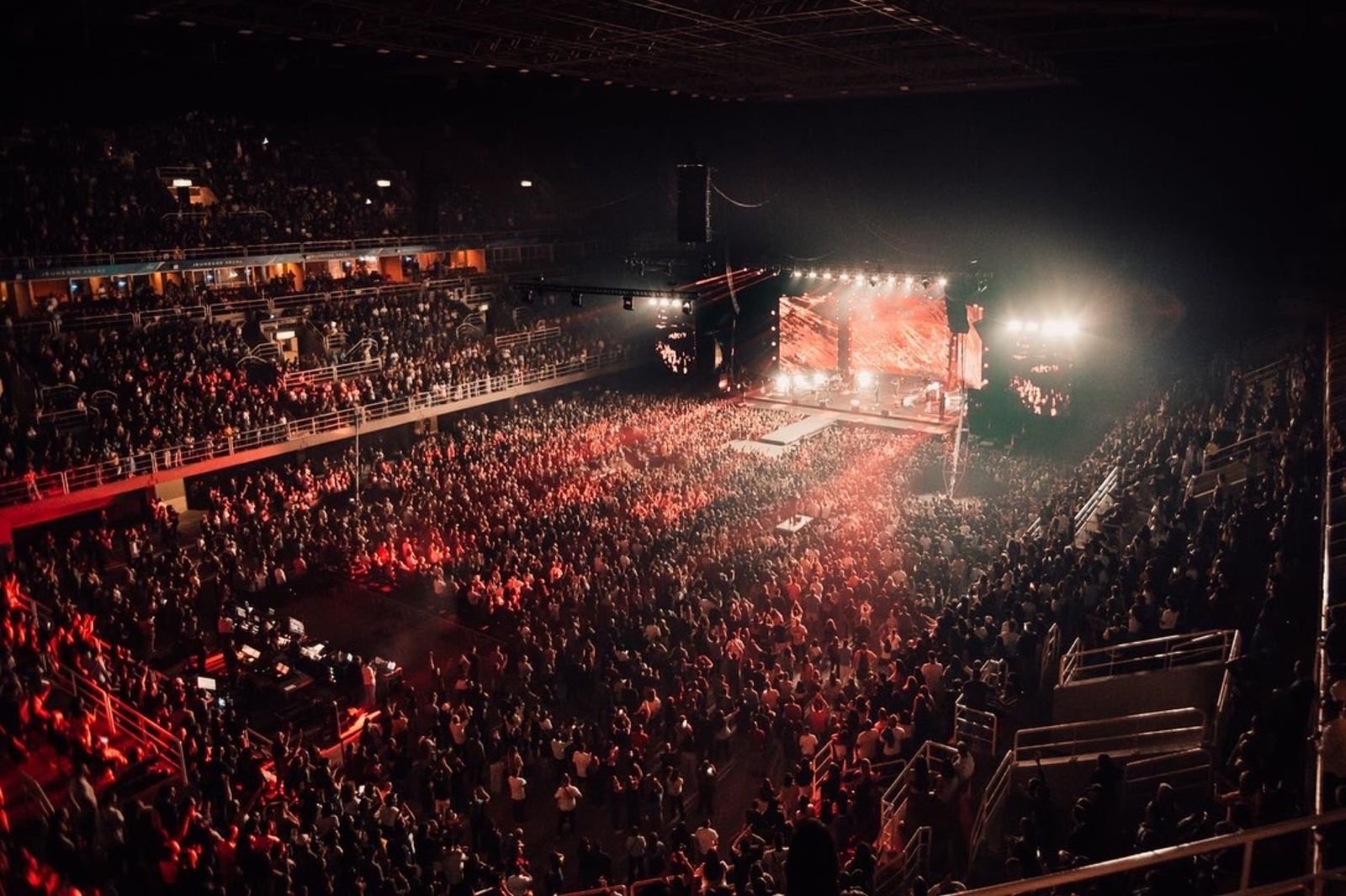 Incendiários · Farmasi Arena
