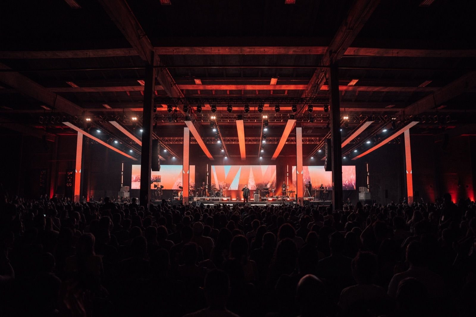 Kari Jobe + Cody Carnes · Turnê Brasil